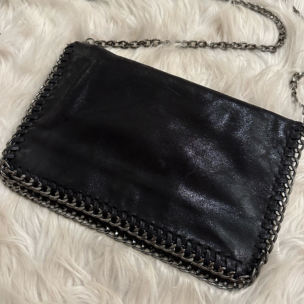 Chain Crossbody